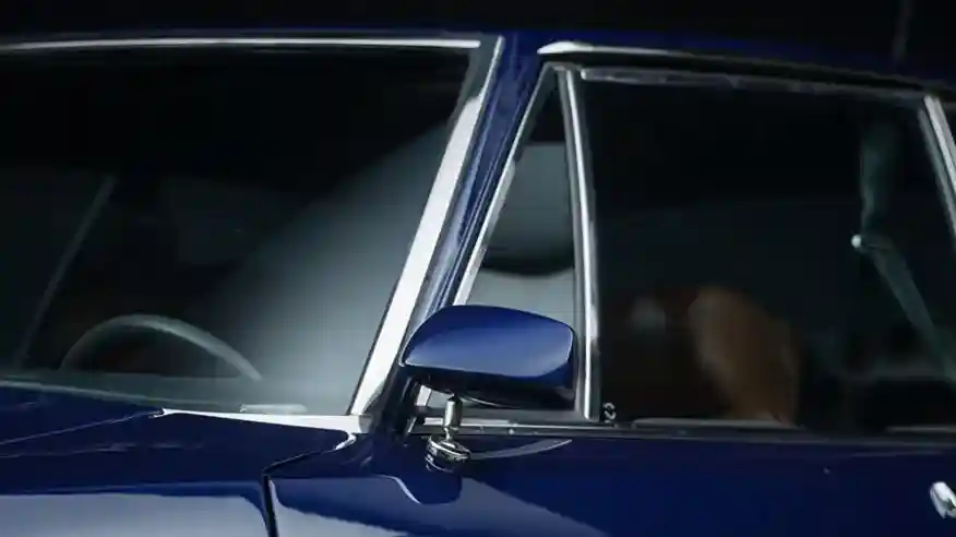 Изображение-замена бокового стекла автомобиля